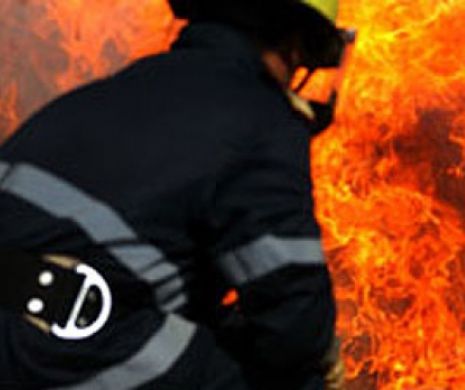 Incendiu de PROPORȚII în Bistriţa Năsăud. Patru case au fost cuprinse de flăcări