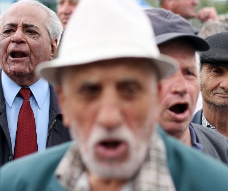 Pensionarii din Arad pregătesc ţeapa pentru Guvernul Ponta
