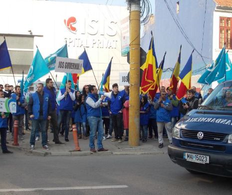Protest PMP la Constanţa: “Mazăre şi Nicuşor, ruşinea unui popor ! ”
