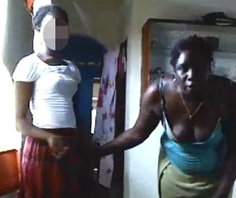 Video șocant cu o mamă care își bate fiica pentru pozele de pe Facebook. Tânăra de 12 ani a postat imagini cu ea aproape goală – GALERIE FOTO