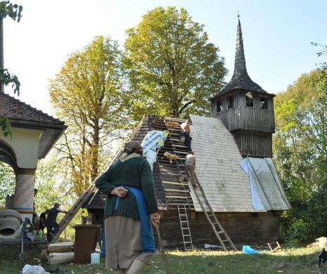 Bisericile de lemn din sudul Transilvaniei și nordul Olteniei sunt printre cele mai periclitate 7 monumente din Europa