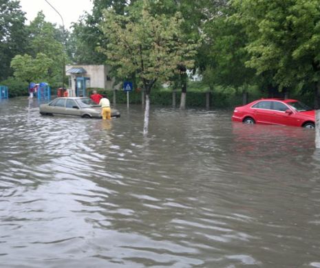 COD PORTOCALIU de inundaţii pe Dunăre, pentru nouă judeţe, de joi dimineaţă