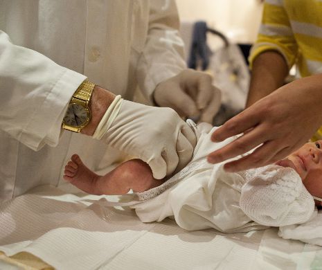 De ce e recomandată circumcizia în primul an de viață?