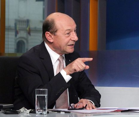 Dispută televizată. Ponta încearcă să-l scoată pe Băsescu din joc cu ajutorul CCR