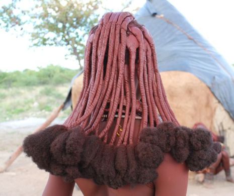 Himba, tribul cu cele mai frumoase femei din Africa | GALERIE FOTO