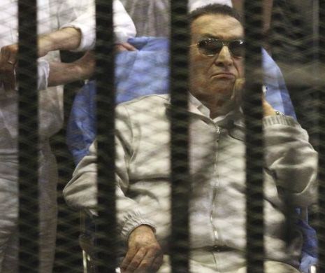 Hosni Mubarak, fostul dictator egiptean, condamnat la trei ani de închisoare