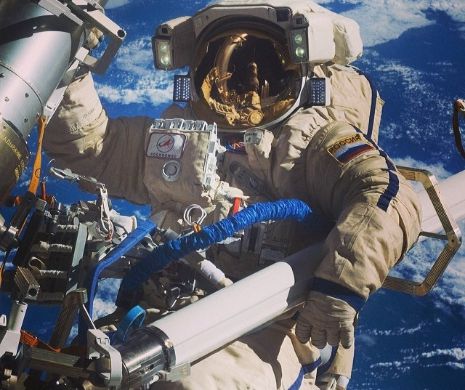 Imagini uluitoare din spațiu publicate de astronauții ruși: De la lansarea navetei Soyuz, până la aselenizare | GALERIE FOTO