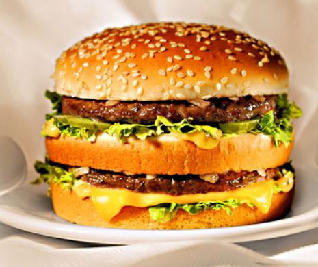 Mănânci din 1.000 de vaci când muşti dintr-un hamburger. Câteva lucruri revoltătoare despre Big Mac | VIDEO