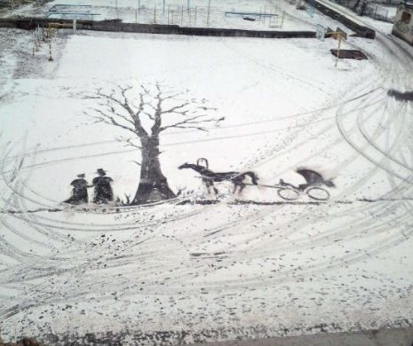 Opere de artă în zăpadă. Este uimitor ce face un rus cu MĂTURA| GALERIE FOTO