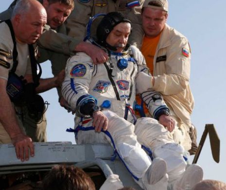 Trei astronauţi s-au întors pe Pământ de pe Staţia Spaţială Internaţională