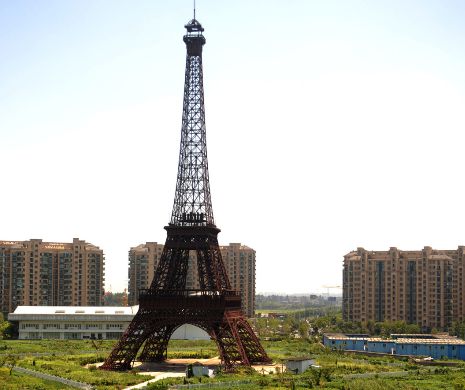 Chinezii copiază tot: simboluri ca Turnul Eiffel sau Casa Albă, reproduse în metropolele asiatice