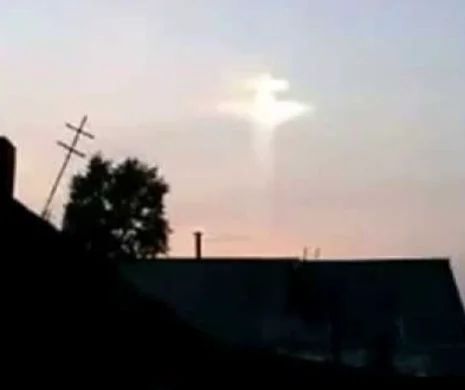 Fenomen incredibil pe cerul Rusiei. Părerea CREDINCIOŞILOR. Este acesta un semn de la Dumnezeu? | VIDEO