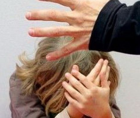 Fosta asistentă maternală Fănica Grădinaru, acuzată că a maltratat copiii pe care îi avea în grijă, condamnată definitiv la 14 ani şi 10 luni de închisoare