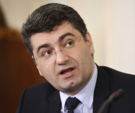 Fostul secretar de stat Ovidiu Puţura, sancţionat cu avertisment de CSM după ce a ocupat şi funcţia de preşedinte al CA al CFR Infrastructură