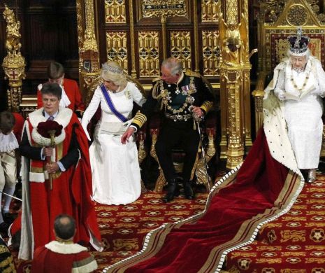 Moment DRAMATIC la Casa Regală a Marii Britanii. Toată lumea e în şoc. A leşinat în timpul discursului | FOTO VIDEO
