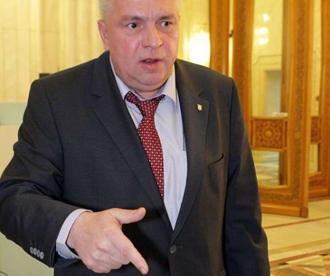 Șeful „Republicii Mazăre” a spart topurile baronilor penali. Nicușor Constantinescu a vrut să-și ascundă corupții sub preș