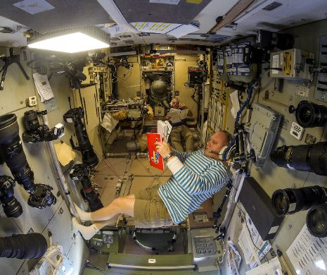 Ce VĂD astronauții, dar noi NU știm | GALERIE FOTO