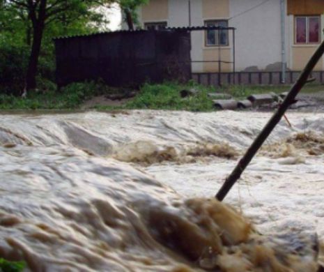 COD ROŞU de inundaţii în Timş până la 21.00: Râurile din bazinele Moraviţa şi Bârzava