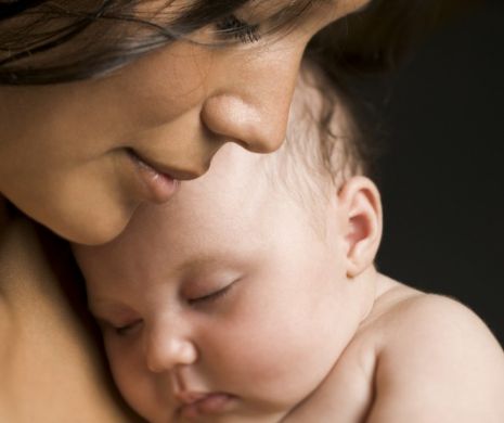 EPIDURALA la naştere scade riscul de DEPRESIE postnatală. Psihiatrii explică care este impactul durerii asupra mamelor