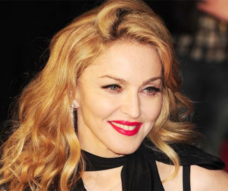 Madonna şi-a făcut datoria şi s-a prezentat la TRIBUNAL ca să fie JURAT, dar a fost trimisă acasă pentru că e "prea celebră"