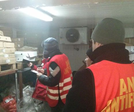 Peste 40 de tone de carne de pui, confiscate de la o firmă din Piatra Neamţ suspectată de evaziune