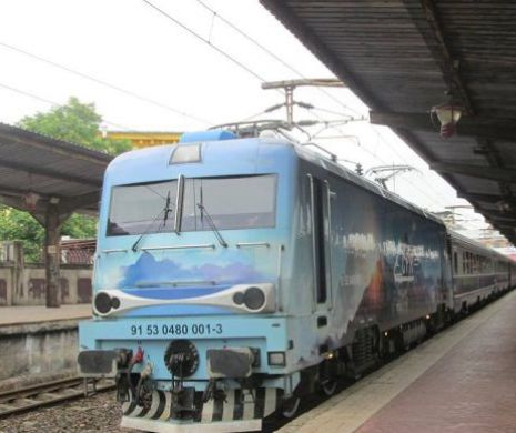 PREMIERĂ ABSOLUTĂ ÎN ROMÂNIA: Un tren circulă cu 160 km/h pe oră!