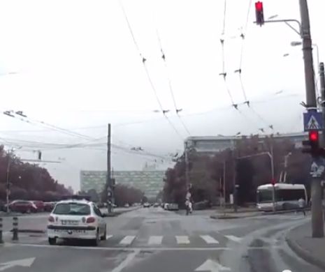 SFIDARE.  La Timișoara poliția locală ignoră semaforul și TRECE PE ROȘU I VIDEO