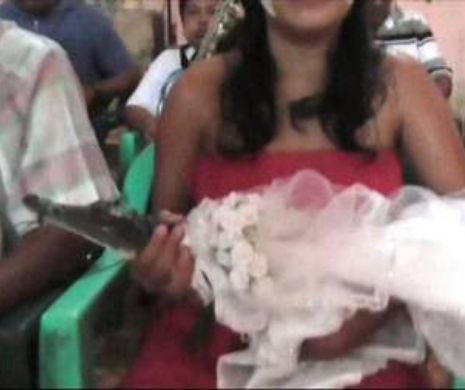 Un primar mexican s-a ''căsătorit'' cu un CROCODIL | VIDEO