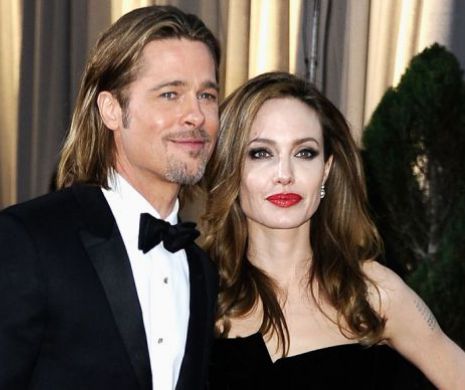 Actorii Angelina Jolie şi Brad Pitt s-au căsătorit sâmbătă, în Franţa