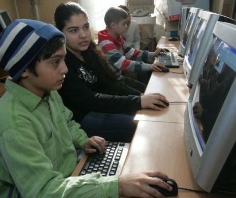 Calculatorul uitat în scorbură. România, în fața școlii viitorului, cu profesori virtuali
