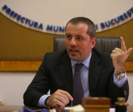 Fostul prefect al Capitalei, Mihai Atănăsoaei, : Din punct de vedere fiscal, anul 2015 va fi dezastruos pentru bucureșteni. Serviciile publice sunt la pământ