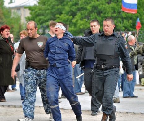 Schimb de PRIZONIERI între Ucraina şi Rusia: Paraşutiştii ruşi capturaţi s-au întors în ţară. Rusia a eliberat 63 de soldaţi ucraineni
