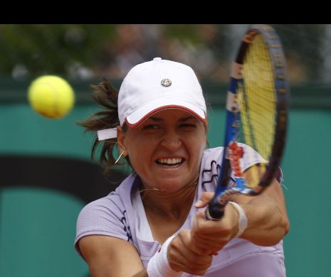 TENIS. Maria Șarapova a câștigat cu greu jocul cu Alexandra Dulgheru