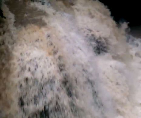 Cea mai frumoasă cascadă din lume IMPOSIBIL DE RECUNOSCUT. Cum a fost distrusă căderea de apă I FOTO - VIDEO