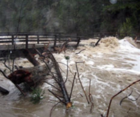 COD GALBEN de inundații pe râuri din Arad, Timiş, Caraş-Severin, Mehedinţi şi Dolj