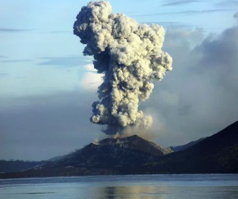 INCREDIBIL: Momentul erupției unui VULCAN, filmat din întâmplare | VIDEO