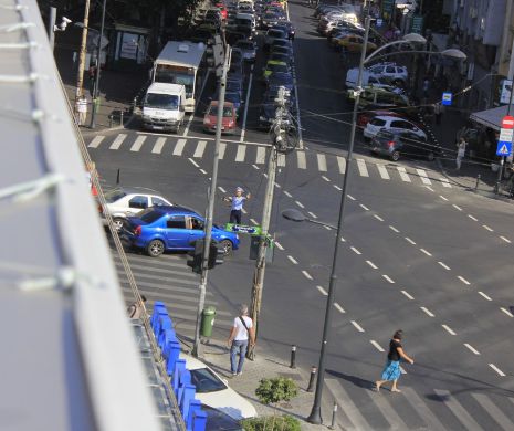Noile schimbări în traficul din Bucureşti au generat haos. Pe Calea Dorobanţilor şi Polonă se circulă pe un singur sens | VIDEO