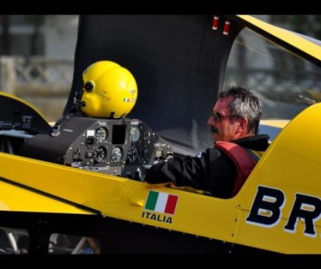 SĂPTĂMÂNA NEAGRĂ a piloţilor-acrobaţi. Doi dintre CEI MAI BUNI piloţi din lume S-AU PRĂBUŞIT | GALERIE FOTO