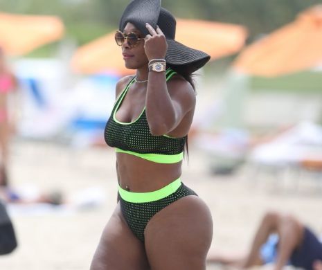 Serena Williams a făcut furori la plajă. Vedeta şi-a expus formele apetisante la soare