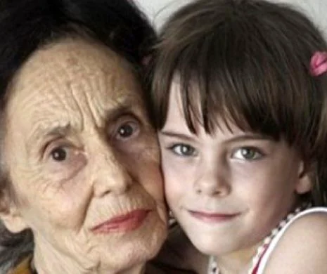 ULTIMA ORA! Cea mai batrana mama din lume, romanca Adriana Iliescu, a murit de dorul fetitei ei in prima zi de scoala!