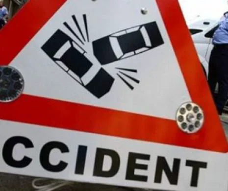 ACCIDENT TRAGIC. Trei oameni au murit CARBONIZAȚI în urma impactului între trei autovehicule