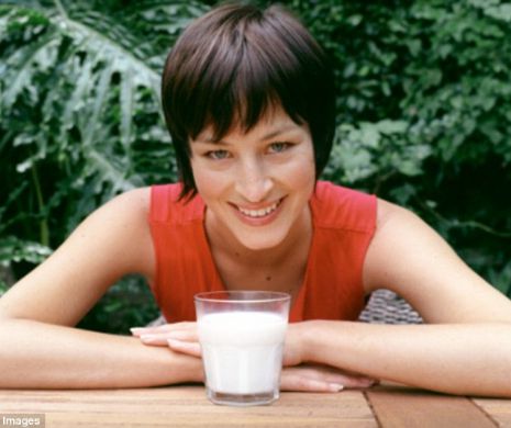 Adevărul despre lapte. Ce se întâmplă dacă bei mai mult de trei pahare pe zi?
