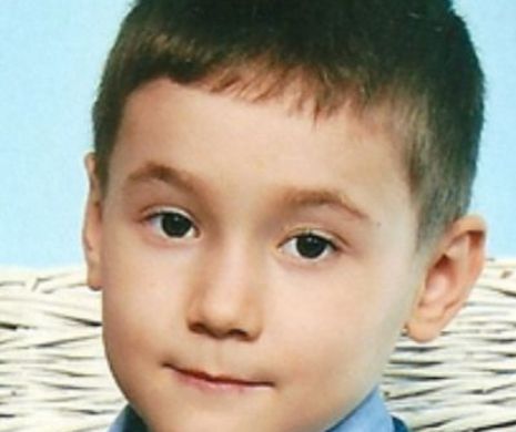 ALERTĂ. Un copil de şapte ani a dispărut după ce a plecat din curtea unei grădiniţe. Poliţiştii cer sprijin pentru găsirea băiatului