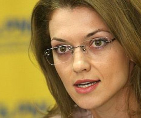 Alina Gorghiu, purtător de cuvânt PNL: Preşedintele încearcă să demobilizeze electoratul de dreapta și îi crește scorul lui Ponta