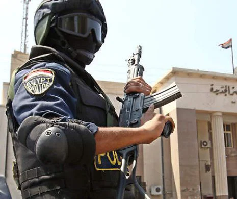 ATENTAT cu BOMBĂ la Cairo. Cel puțin 12 oameni au fost răniți