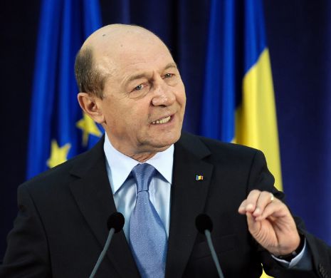 Băsescu: Îmi pare rău că românii au de ales între o marionetă a PSD-ului şi un incompatibil