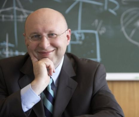 Cercetător de origine română, câștigător al premiului Nobel pentru Chimie