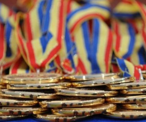 Peste 500 de olimpici şi profesorii lor au fost premiaţi la Iaşi