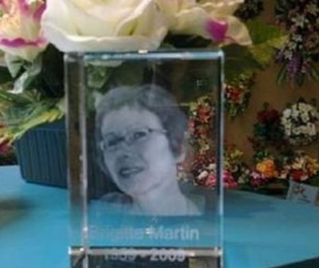 S-a văzut moartă într-un magazin de pompe funebre, la Paris
