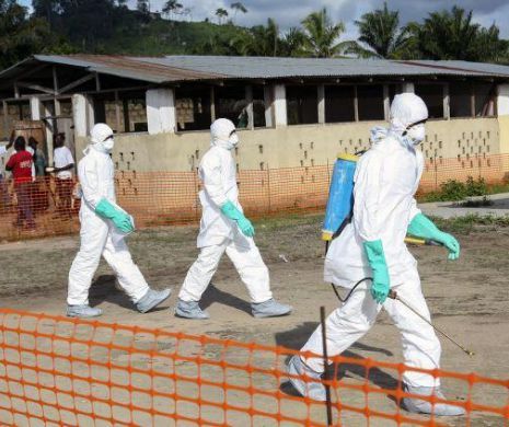 Șase români vor să stea în focarul Ebola